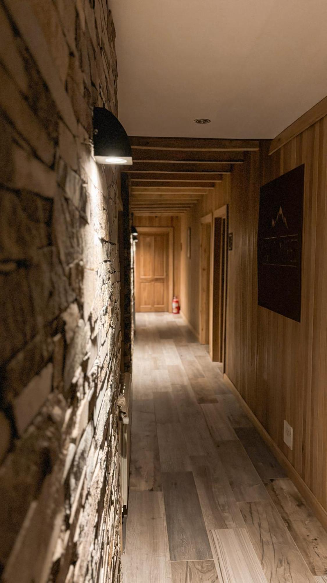 Hosteria Las Cumbres Вила ла Ангостура Екстериор снимка