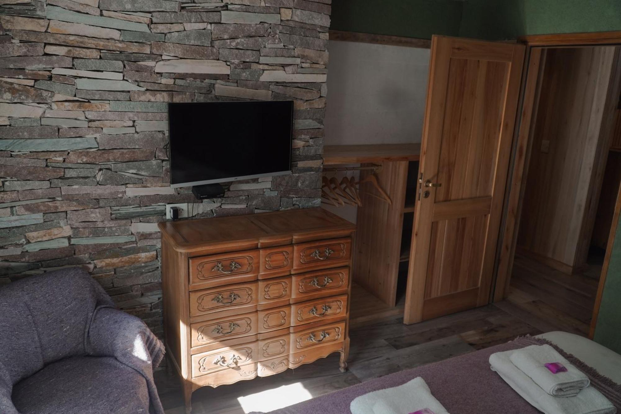 Hosteria Las Cumbres Вила ла Ангостура Екстериор снимка