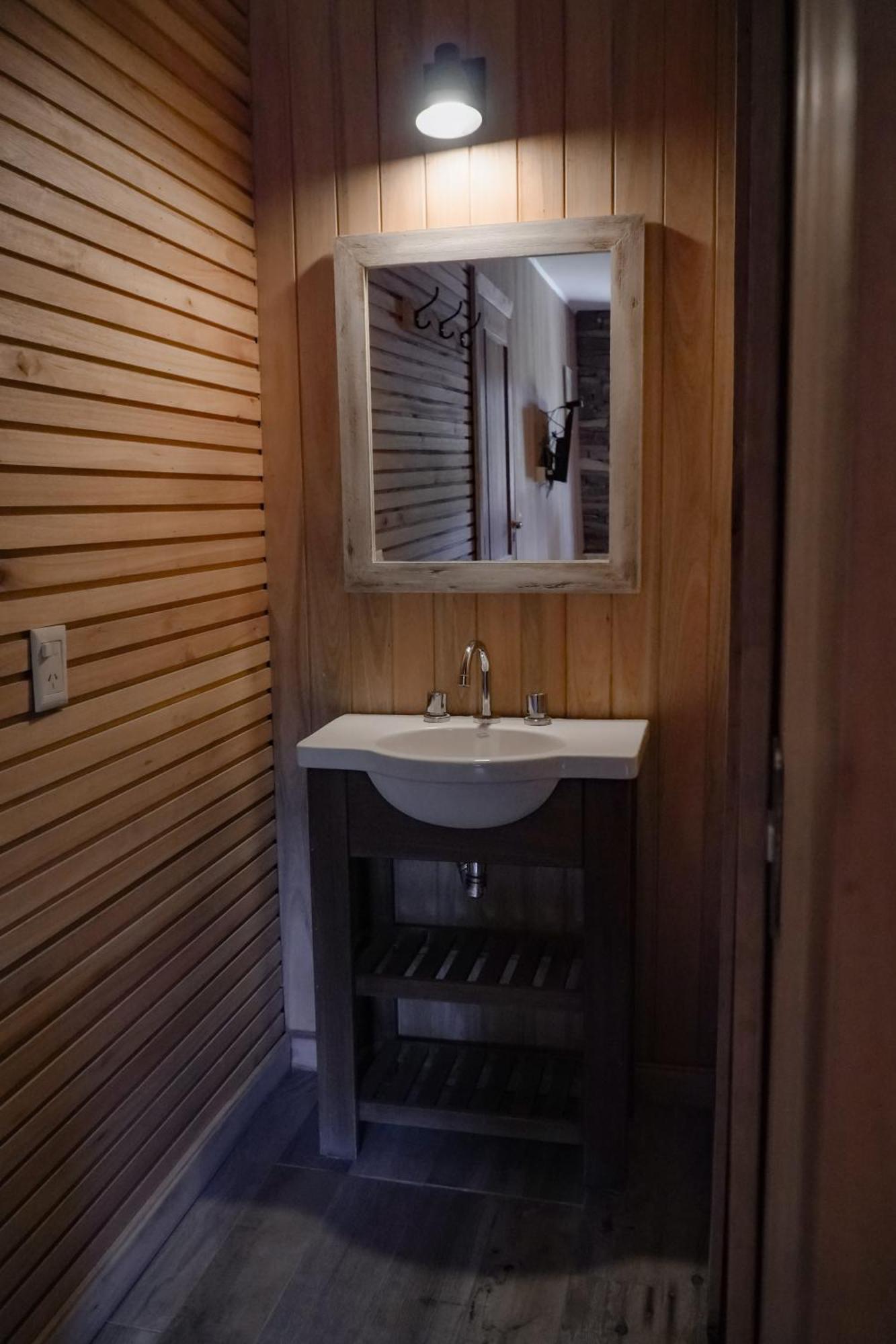 Hosteria Las Cumbres Вила ла Ангостура Екстериор снимка