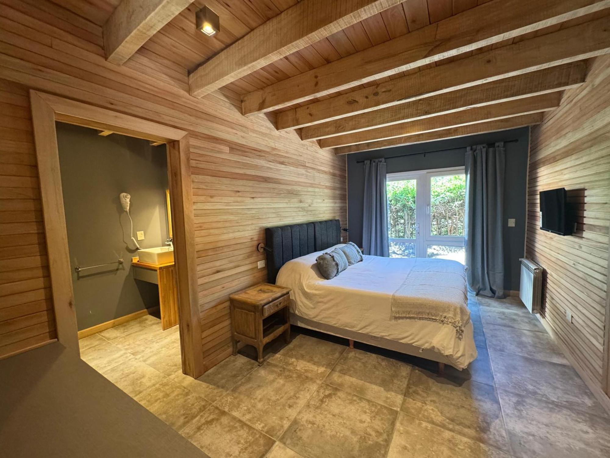 Hosteria Las Cumbres Вила ла Ангостура Екстериор снимка
